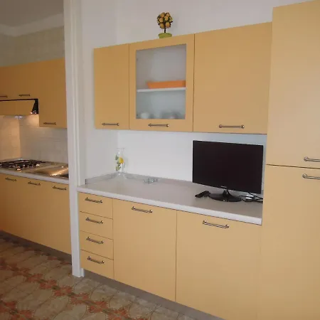 Flat For Six Guests By The Sea - Beahost Apartment *