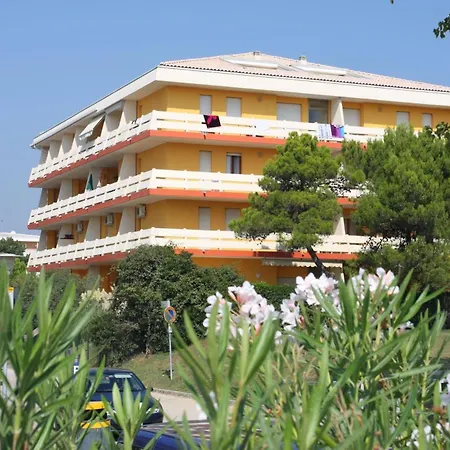 Flat For Six Guests By The Sea - Beahost Bibione
